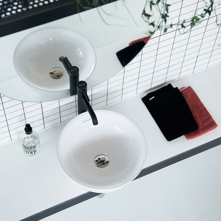 Bathco Servant Bari Hvit Blank 37 cm