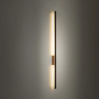 Vegglampe <strong>Vertikal</strong>  L Furu Matt 108 cm
