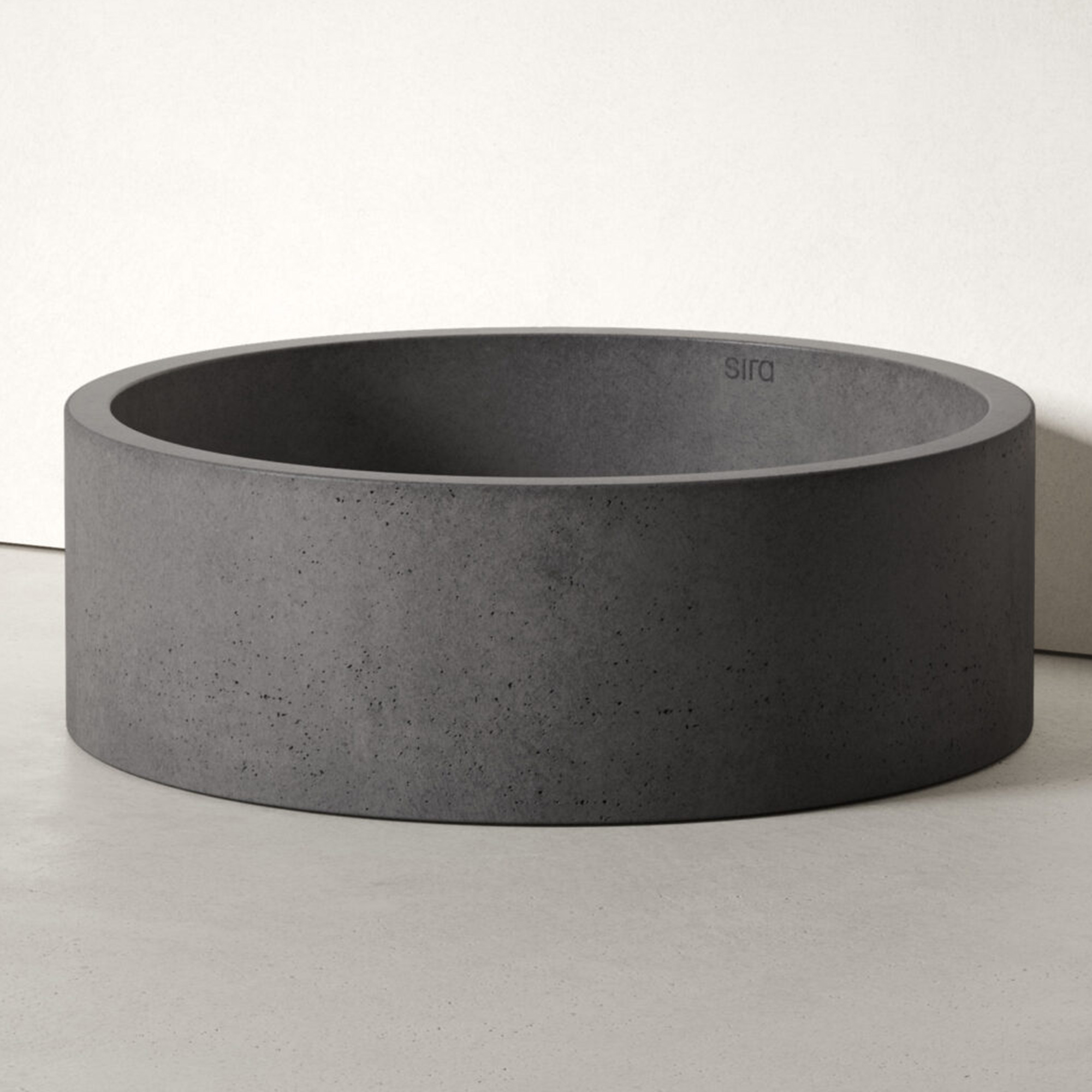 Sira Håndlagde Sement Servant Bay Mørkgrå Matt 38 cm