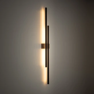 Vegglampe <strong>Vertikal</strong>  Duo Furu Matt