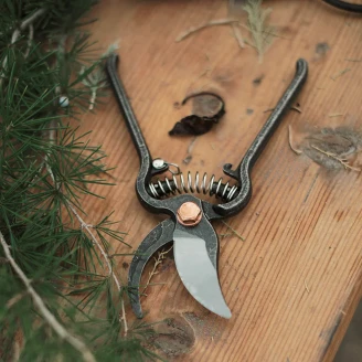 Barebones Sekatør med Hylster <strong>Wildhaven</strong>  Sort