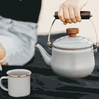 Barebones Tekanne <strong>Ivra</strong>  Eggeskallhvit