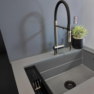 Granitt Kjøkkenvask Magnetic Grå Metallic Matt 76x52 cm med Vannlås