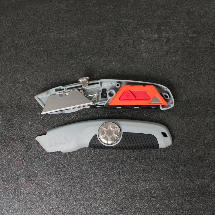 Universalkniv Hultafors URA med Bladmagasin