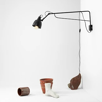 Vegglampe <strong>Halla</strong>  Svart L
