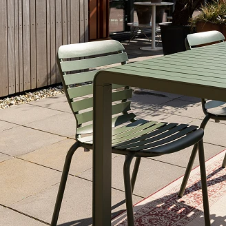 Zuiver Hagemøbelsett Vondel med Bord 214 cm & 6 Stoler Grønn